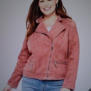 EVRI FAUX SYEDE MOTO TYPE ZIP JACKET IN BLUSH SZ 1X